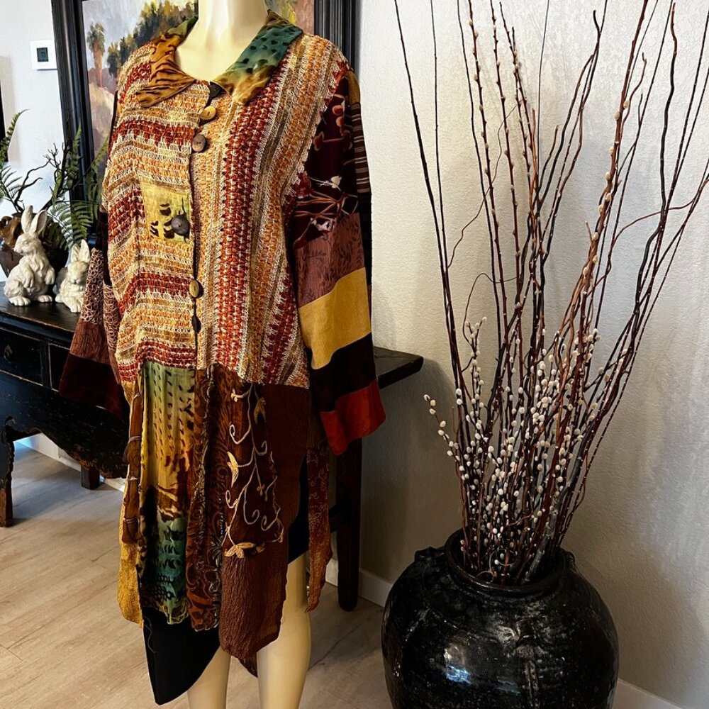 DONNA JESSICA Button Front Multi Textile Long Sleeve Collared TUNIC
